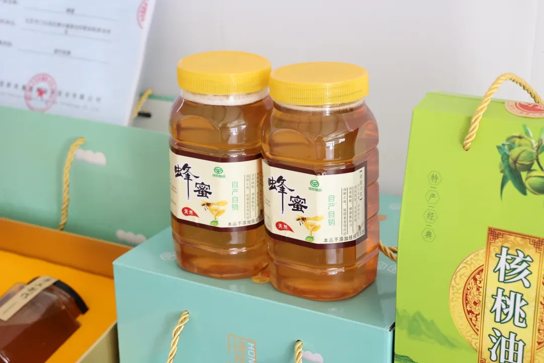 一年好景在春耕 黄安振兴增“春蜂”_亚星yaxin